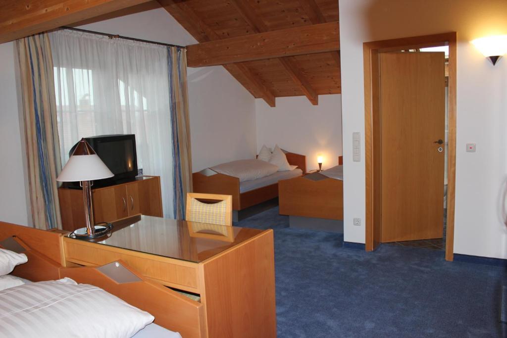 Pension Demmel, Bed & Breakfast Bruckmühl Habitación foto